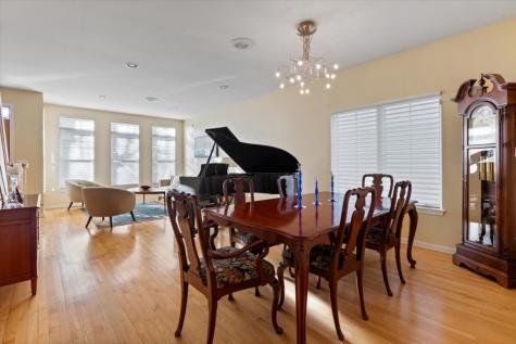 332 West Goethe Street Chicago IL 60610