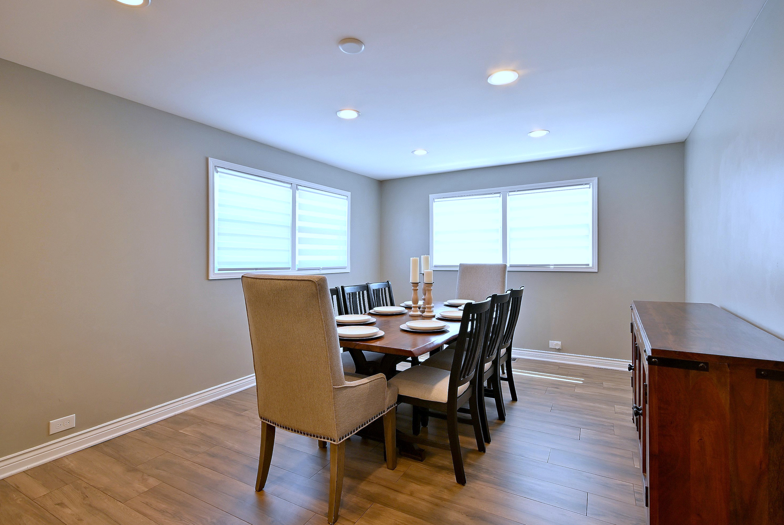 5831 West Leland Avenue Chicago IL 60630