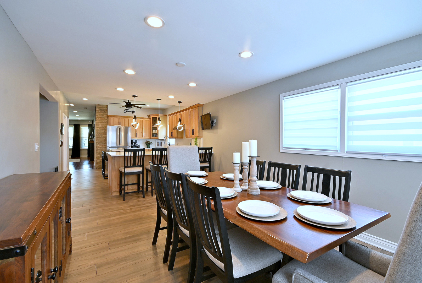 5831 West Leland Avenue Chicago IL 60630