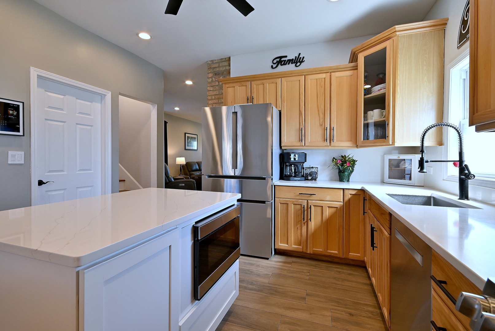 5831 West Leland Avenue Chicago IL 60630