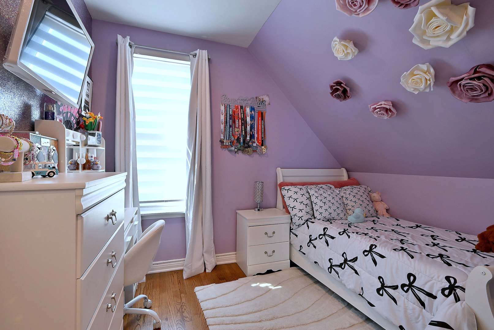 5831 West Leland Avenue Chicago IL 60630
