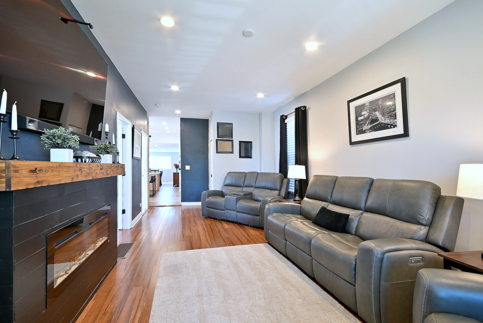 5831 West Leland Avenue Chicago IL 60630