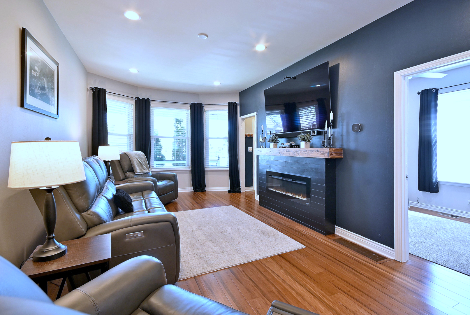 5831 West Leland Avenue Chicago IL 60630