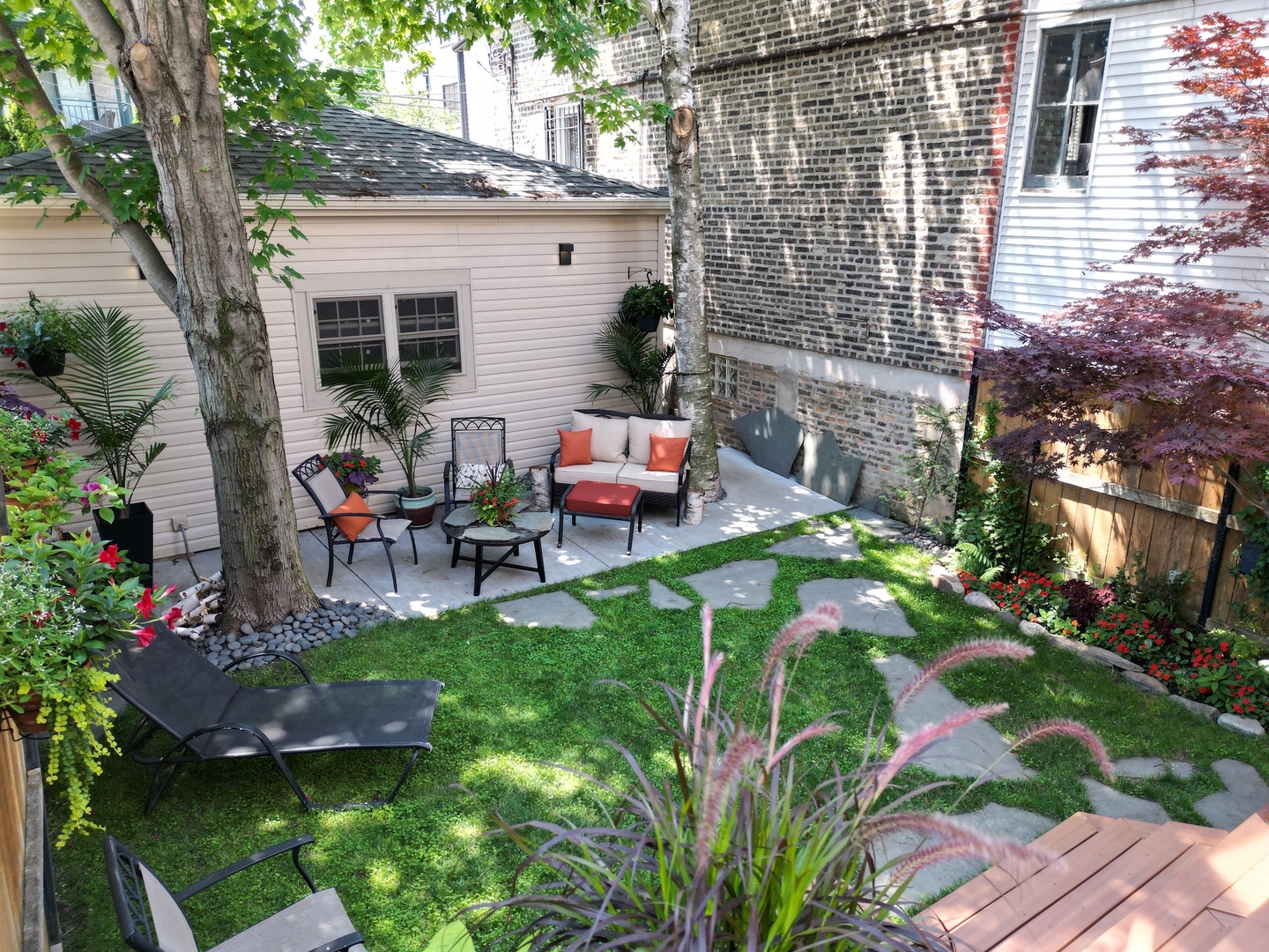 1933 West Potomac Avenue Chicago IL 60622