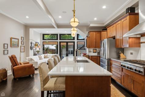1933 West Potomac Avenue Chicago IL 60622