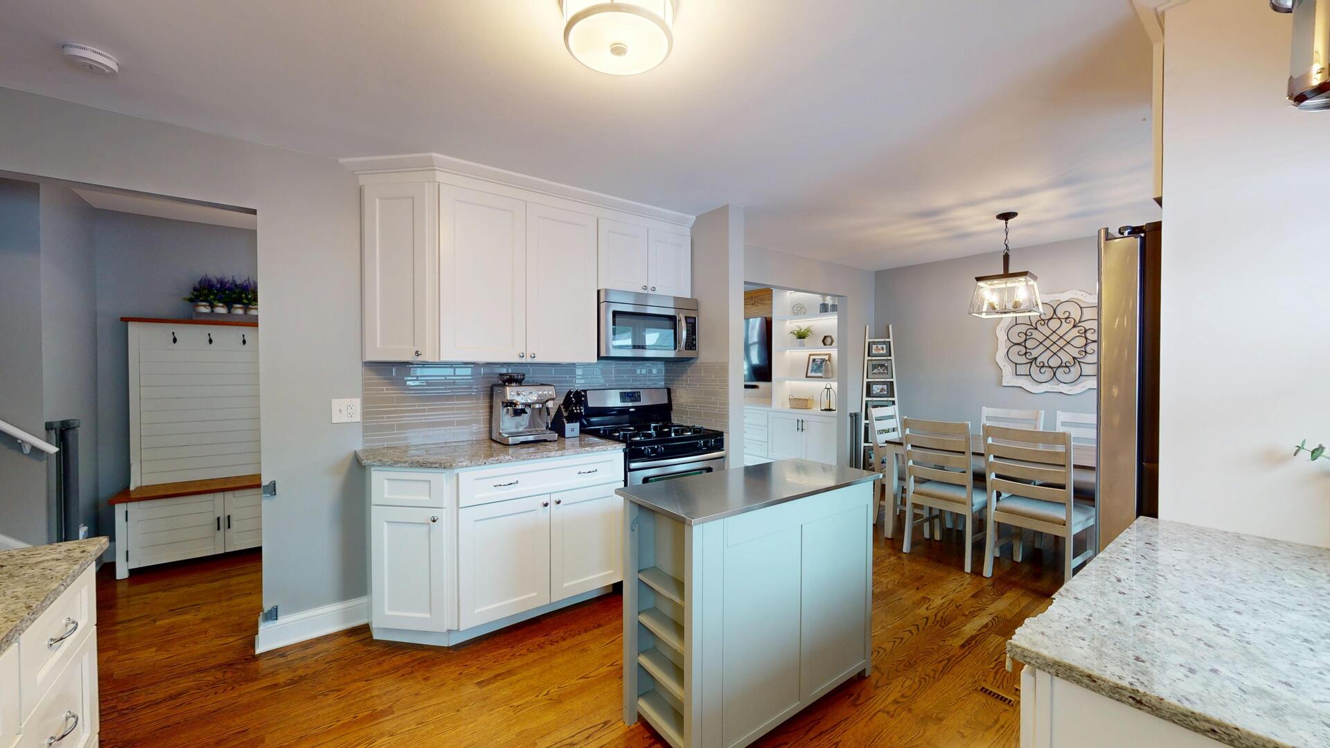 6033 Brookbank Road Downers Grove IL 60516