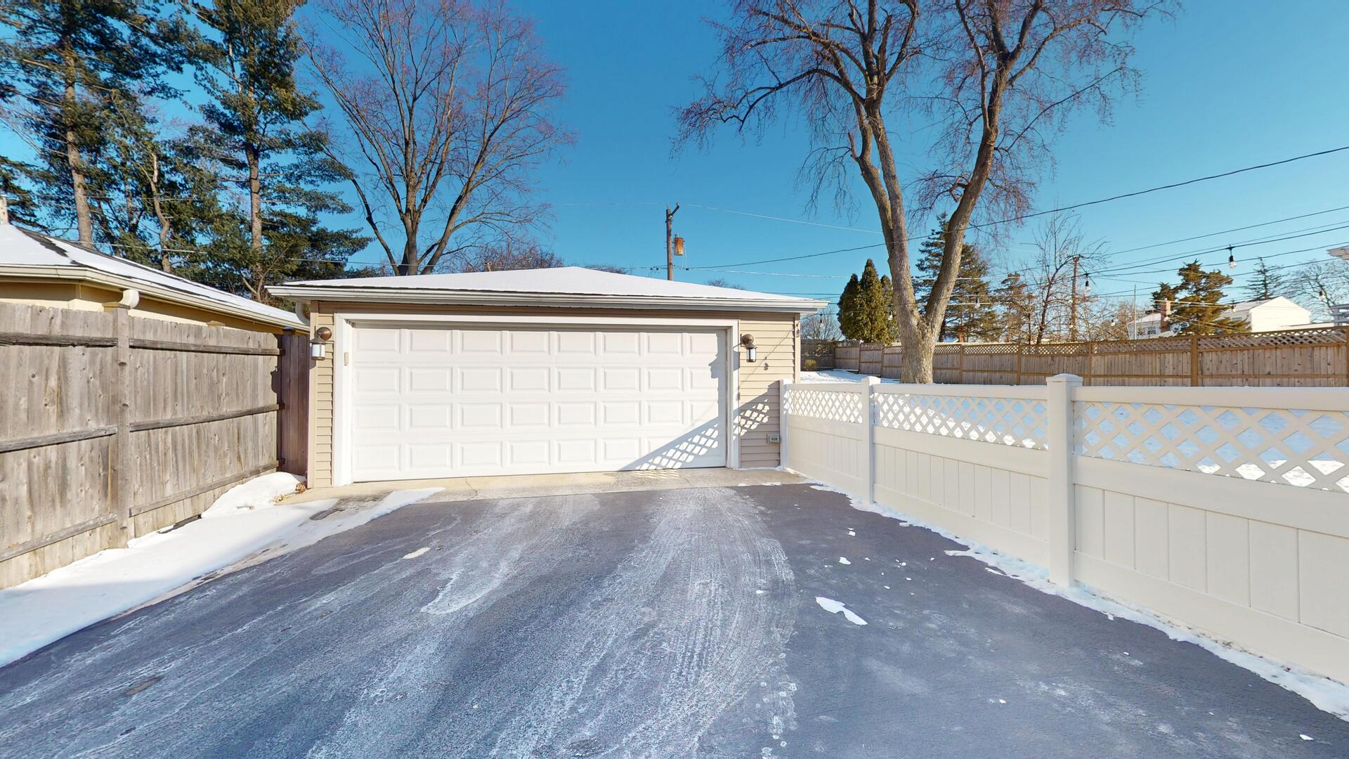 6033 Brookbank Road Downers Grove IL 60516