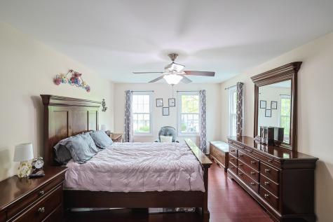 830 Hawk Lane Carol Stream IL 60188