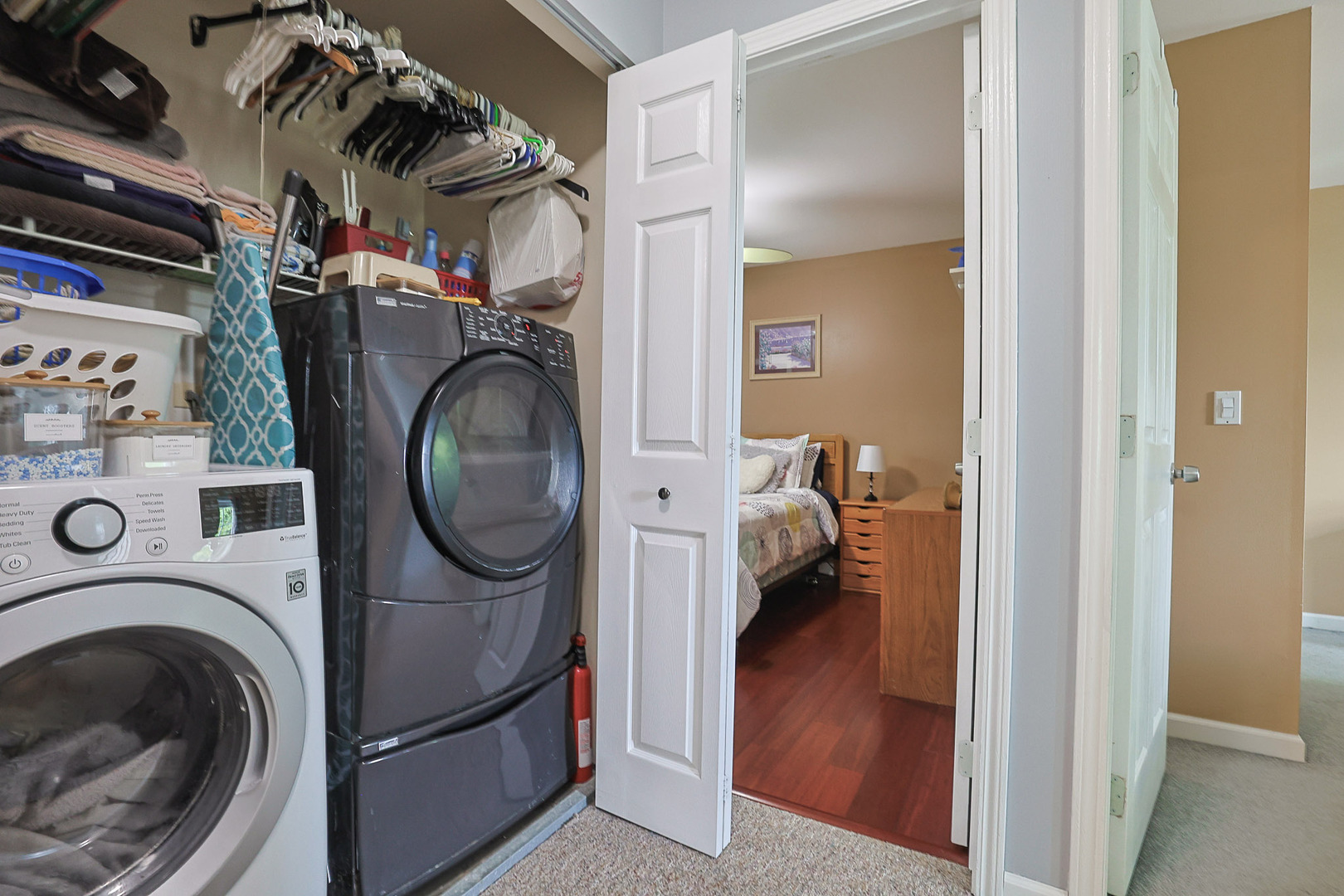830 Hawk Lane Carol Stream IL 60188