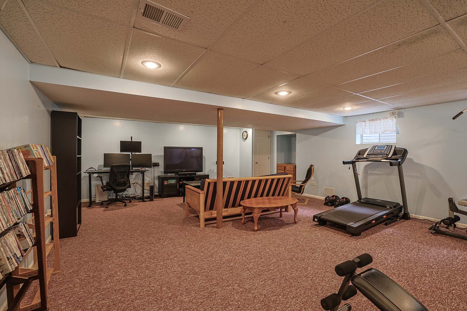 830 Hawk Lane Carol Stream IL 60188