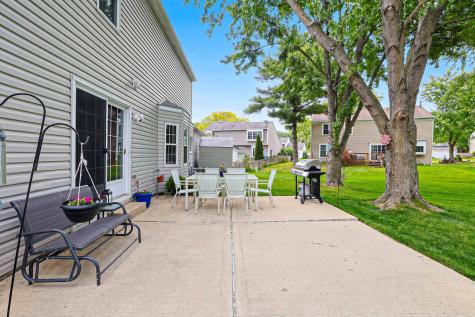 830 Hawk Lane Carol Stream IL 60188