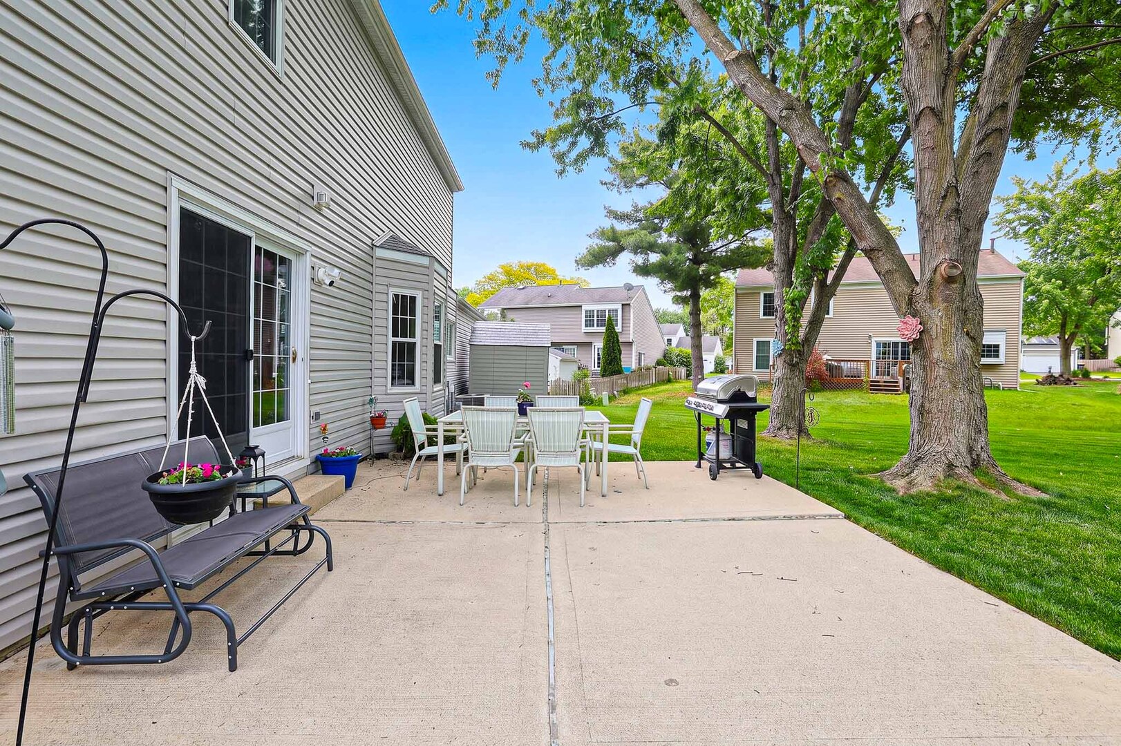 830 Hawk Lane Carol Stream IL 60188