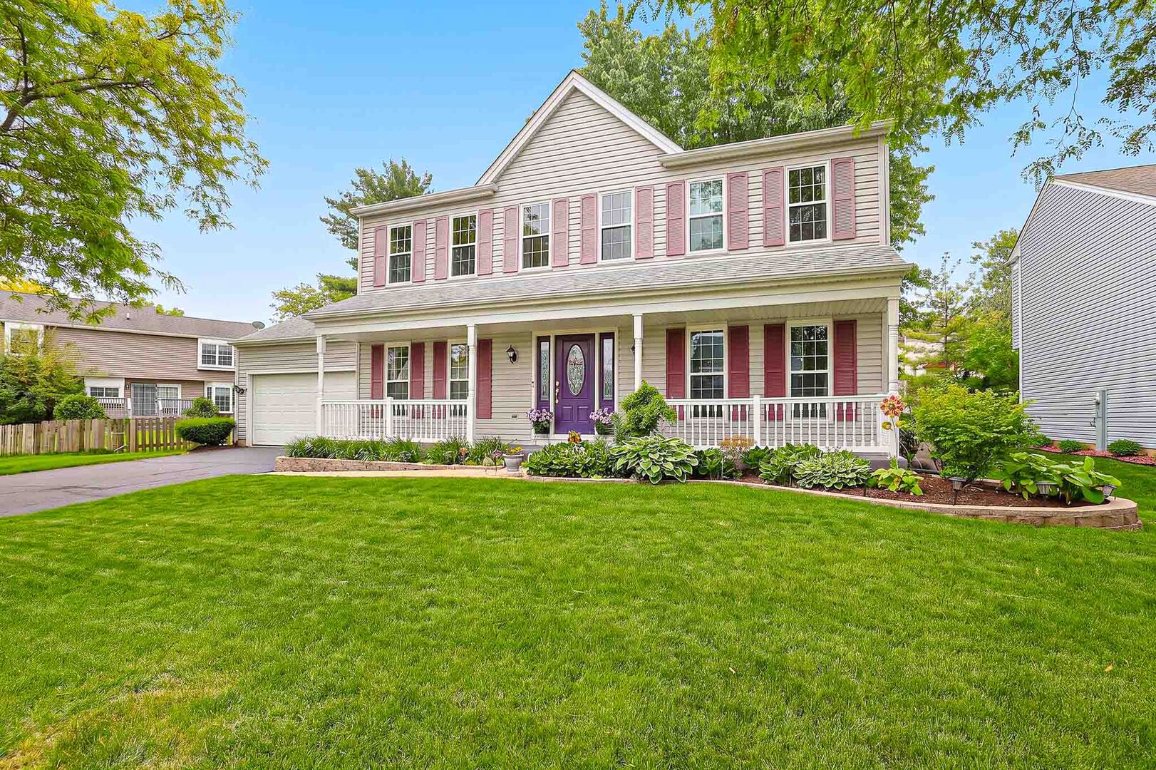 830 Hawk Lane Carol Stream IL 60188