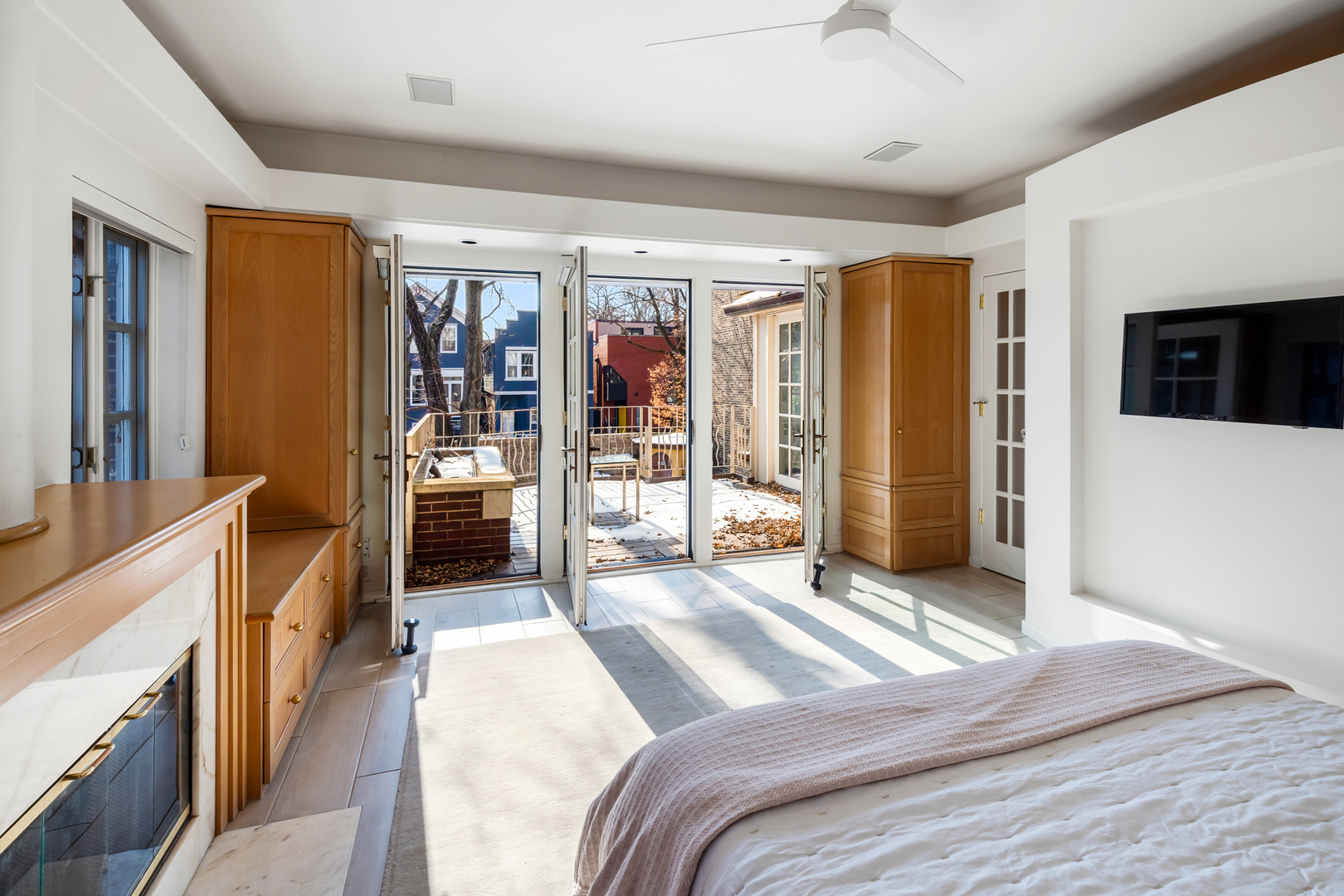 1706 North Fern Court Chicago IL 60614