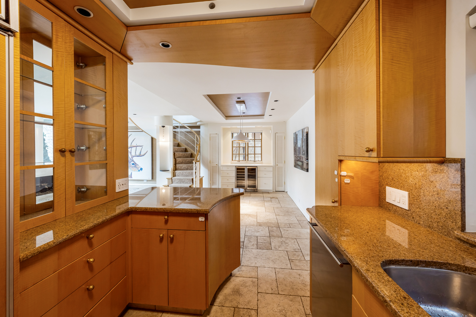 1706 North Fern Court Chicago IL 60614