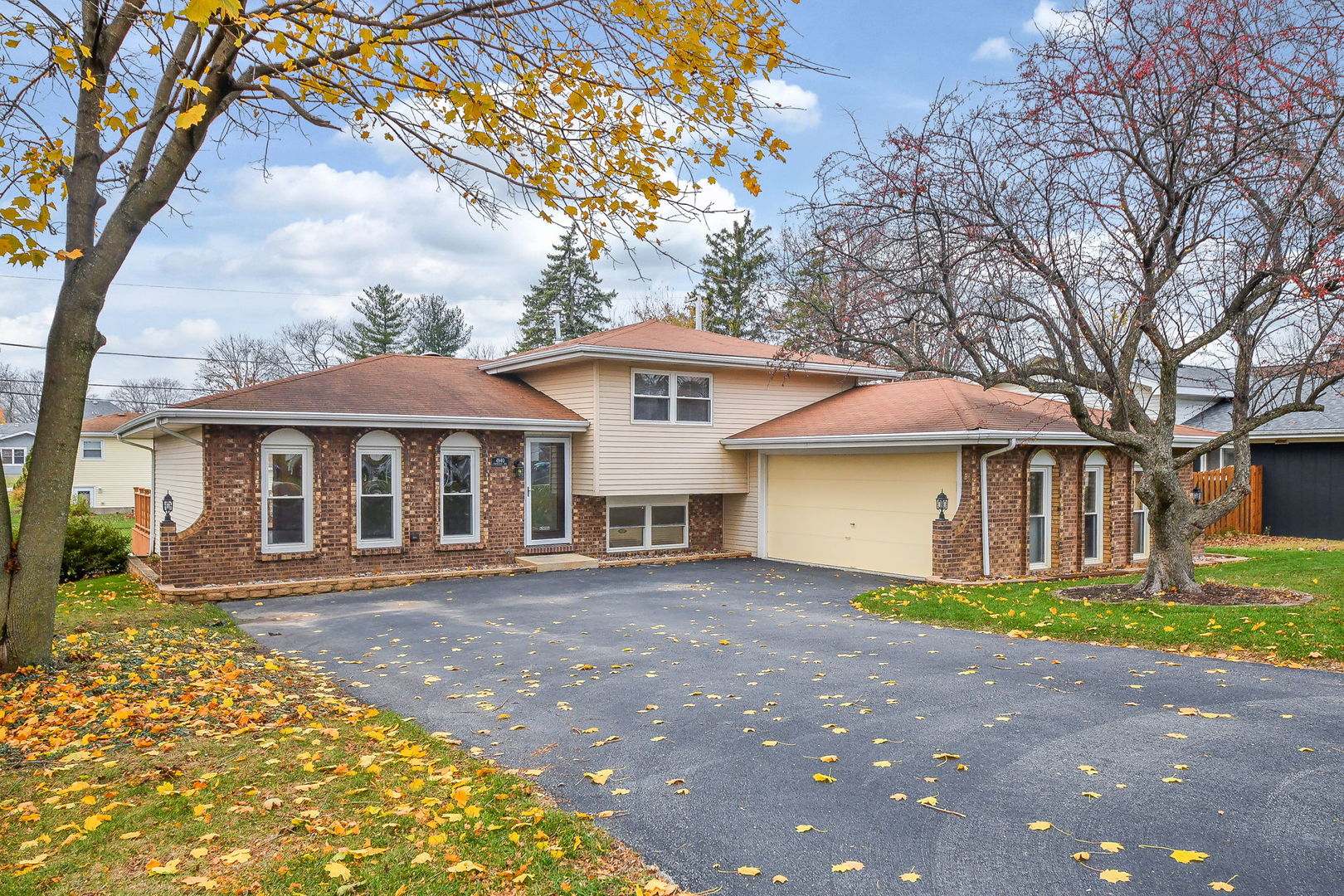 4940 Francisco Avenue Downers Grove IL 60515