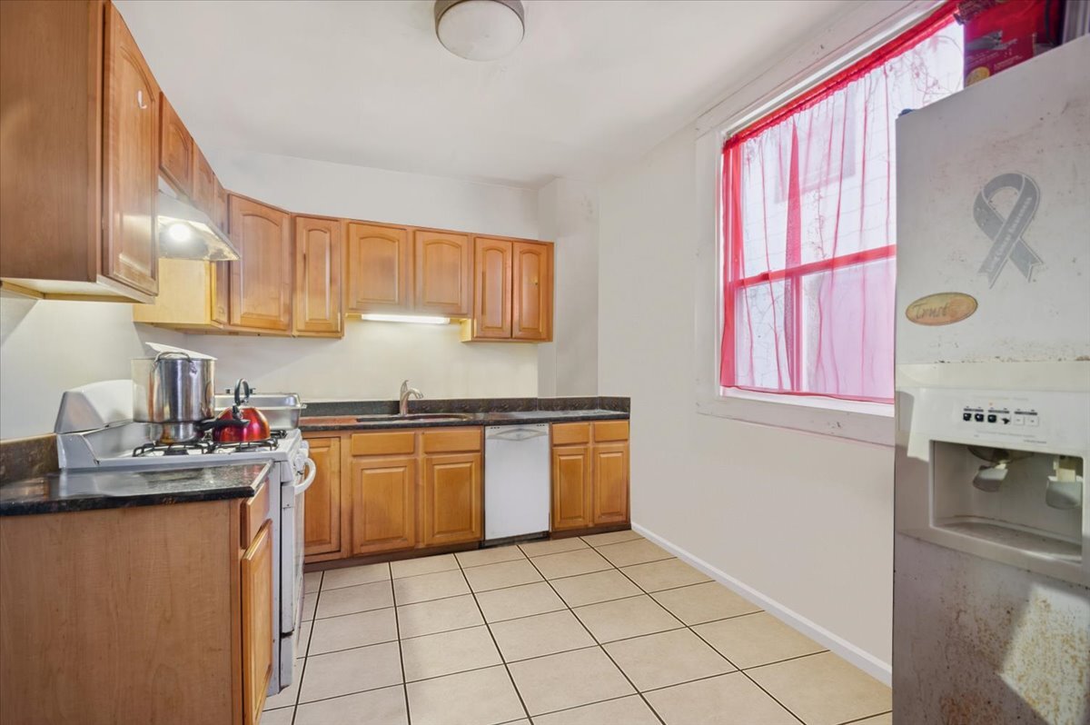 611 North Leamington Avenue Chicago IL 60644