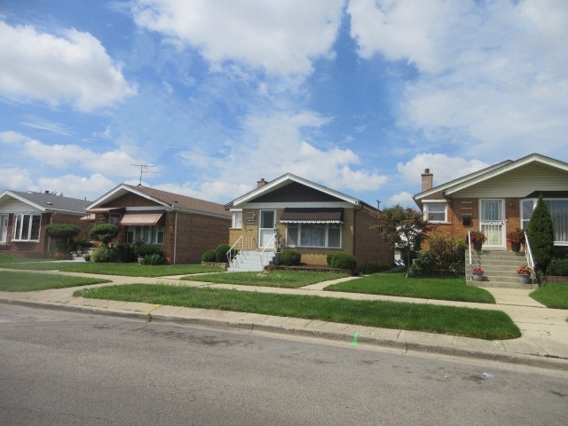 3709 West 66th Place Chicago IL 60629