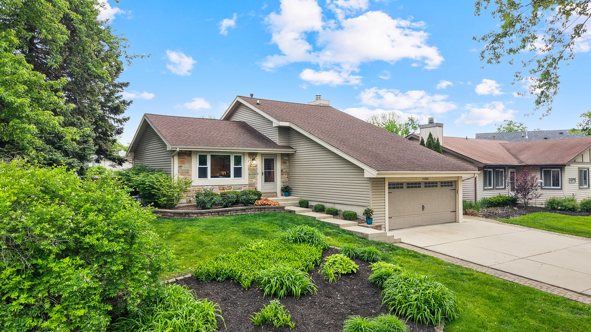 14305 South Pebble Creek Drive Homer Glen IL 60491