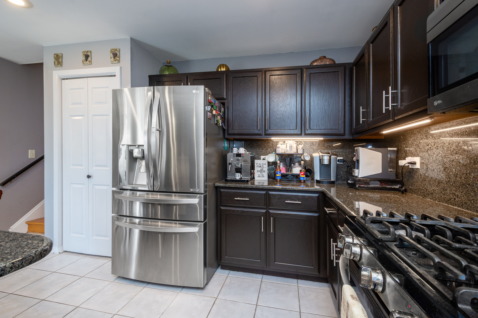 541 North 4th Avenue Addison IL 60101