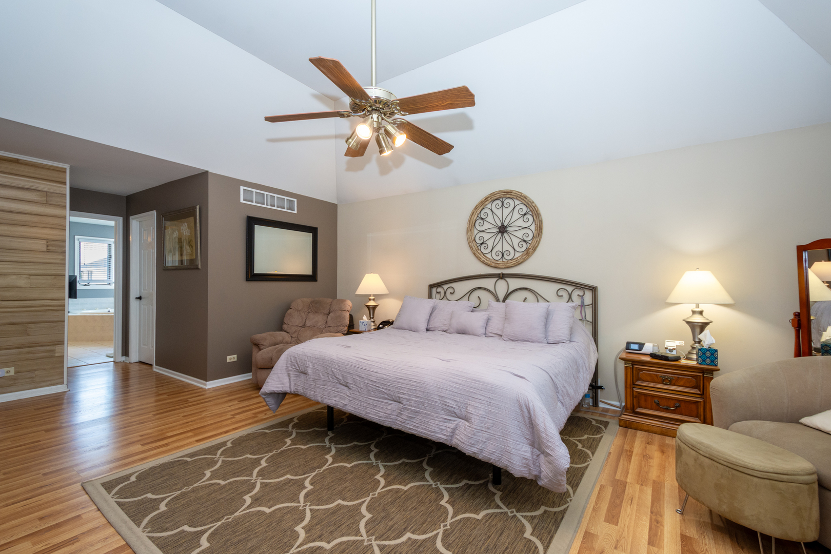 541 North 4th Avenue Addison IL 60101
