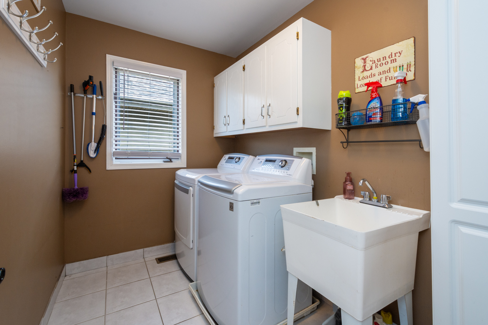 541 North 4th Avenue Addison IL 60101
