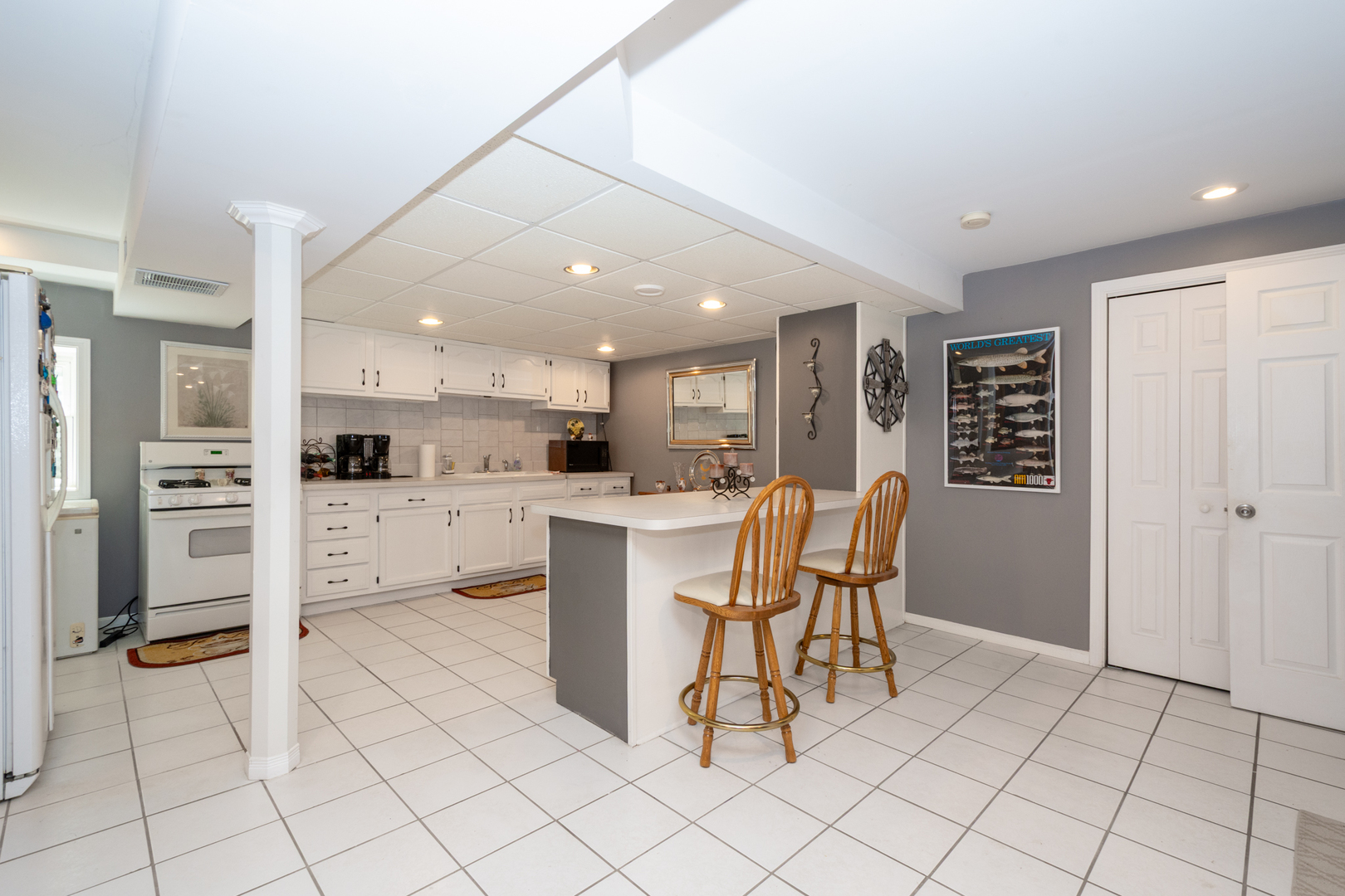 541 North 4th Avenue Addison IL 60101