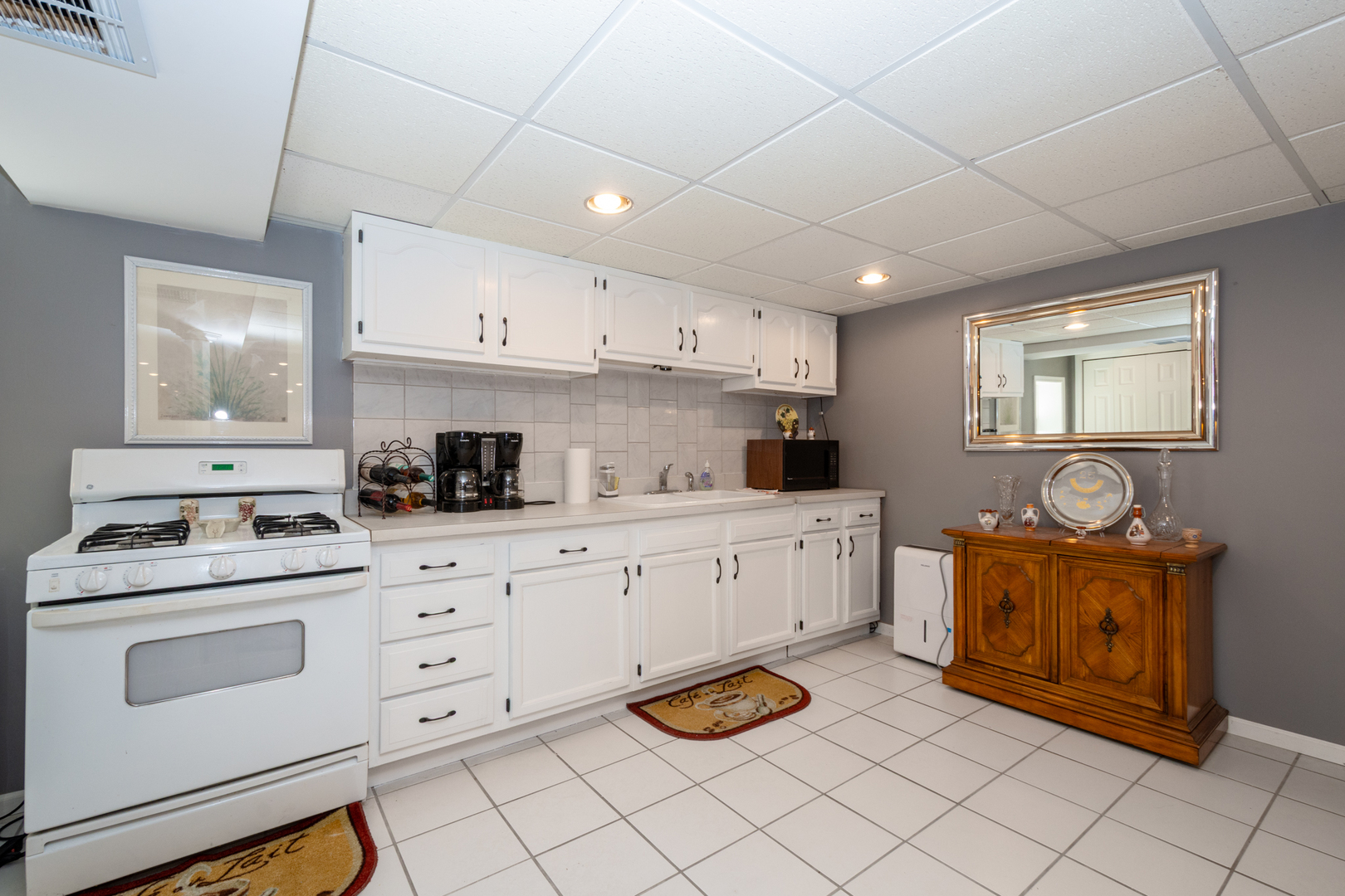 541 North 4th Avenue Addison IL 60101