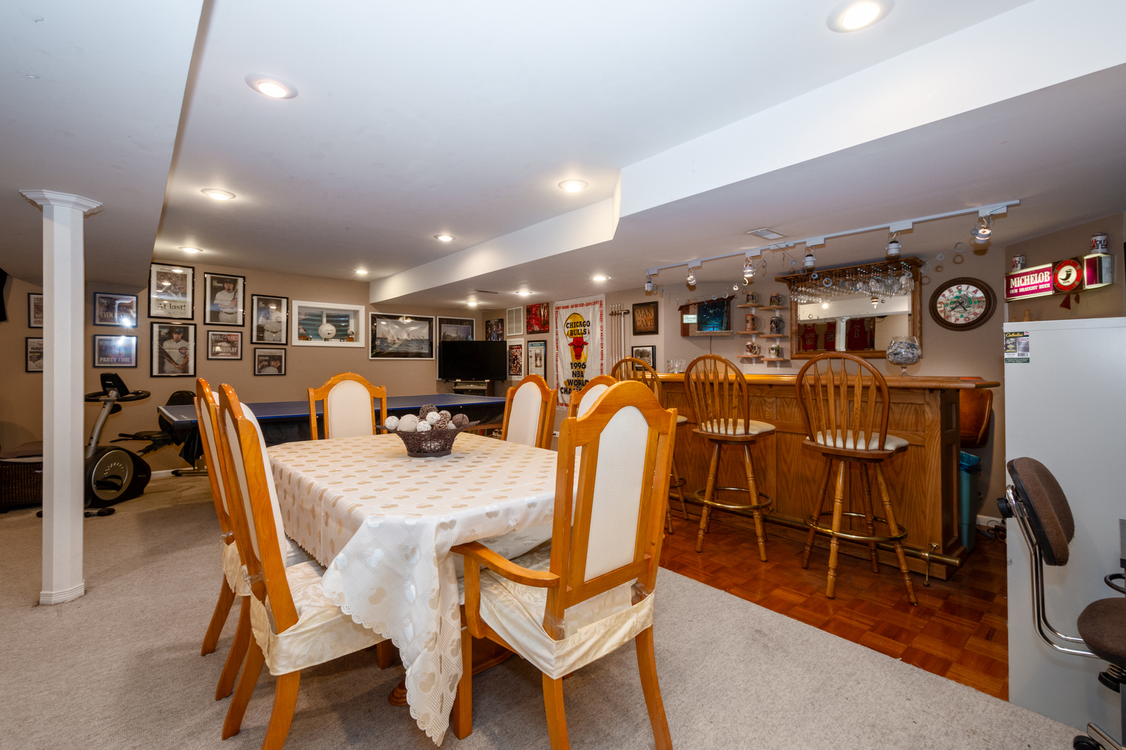 541 North 4th Avenue Addison IL 60101