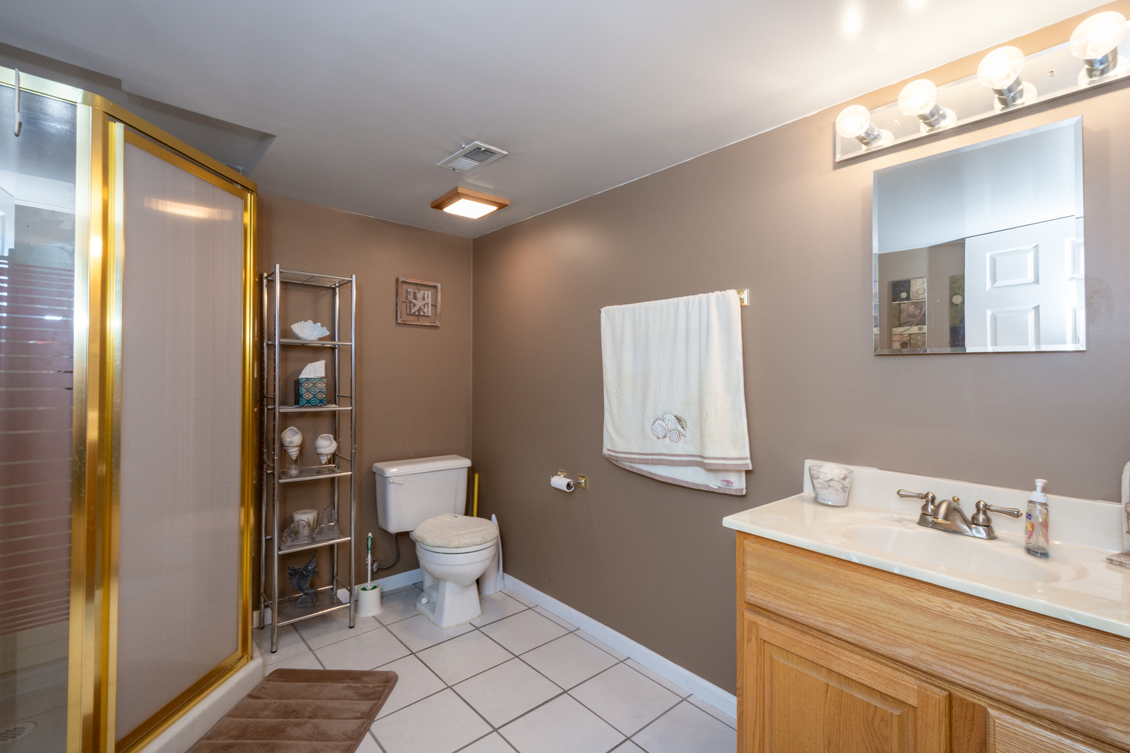 541 North 4th Avenue Addison IL 60101