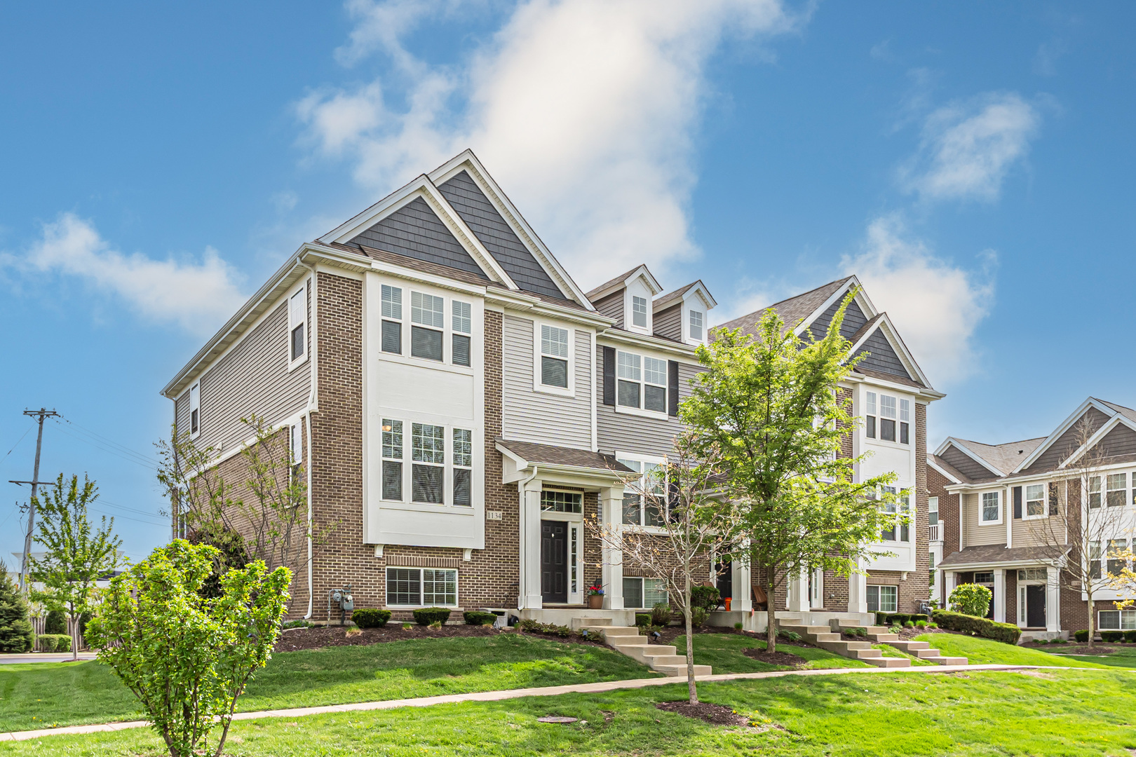 1134 East Bauer Road Naperville IL 60563
