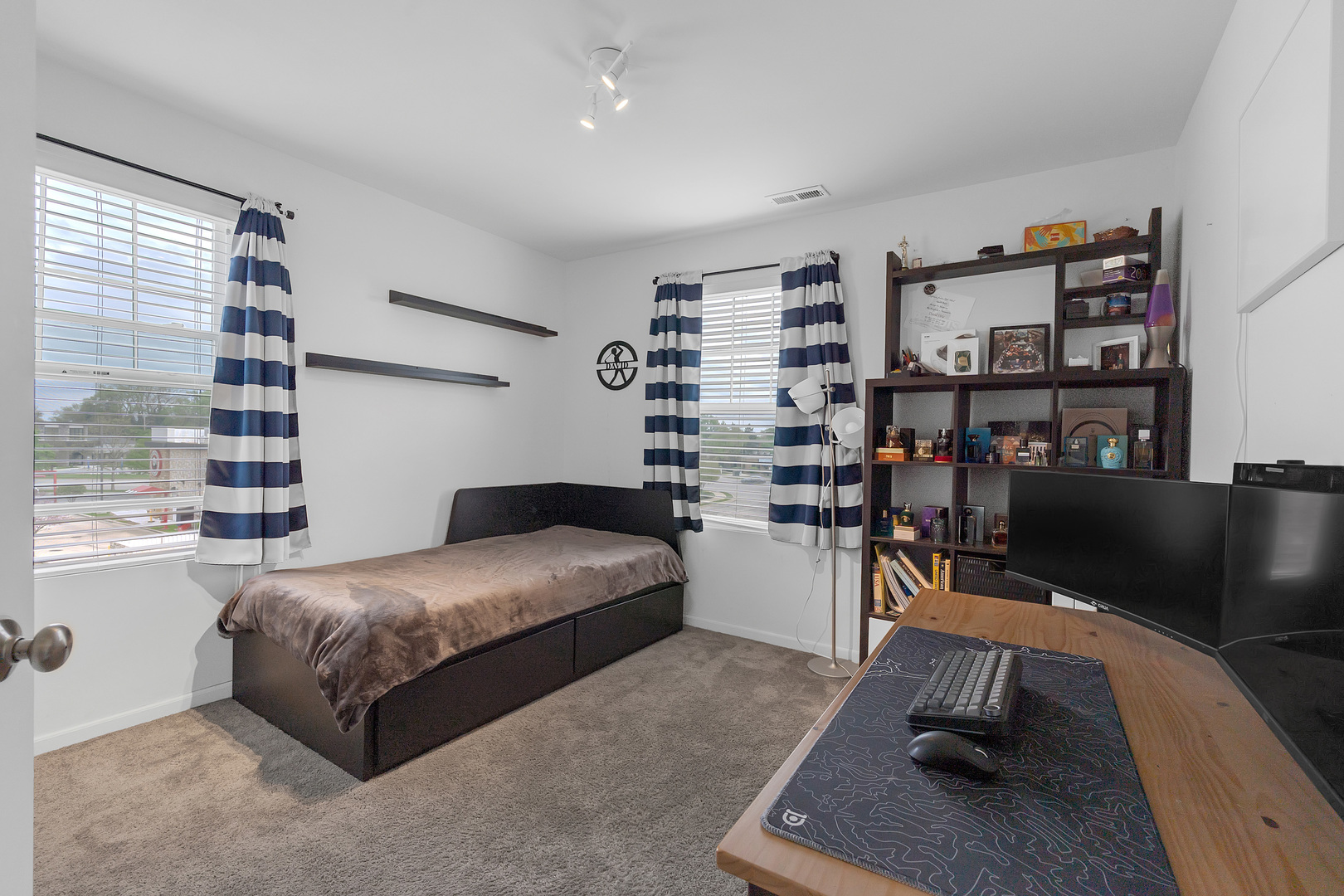 1134 East Bauer Road Naperville IL 60563