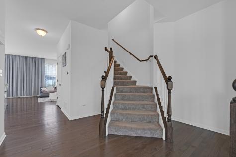 1134 East Bauer Road Naperville IL 60563