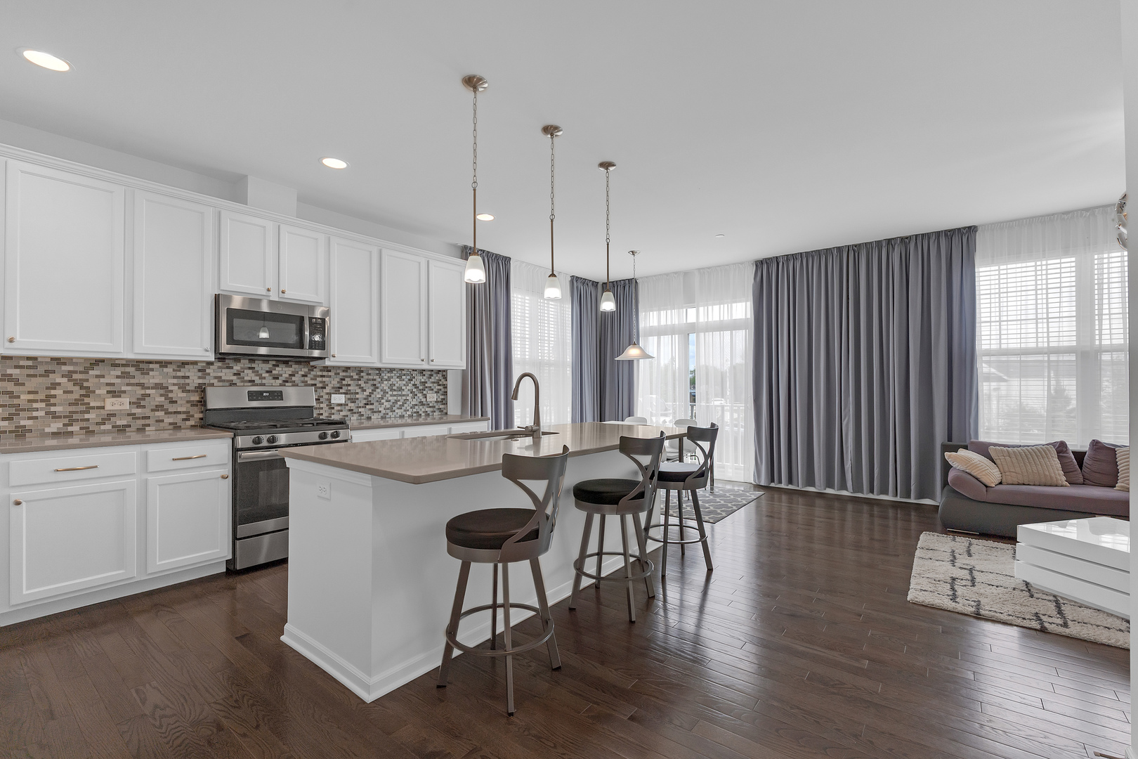 1134 East Bauer Road Naperville IL 60563