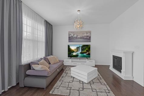 1134 East Bauer Road Naperville IL 60563