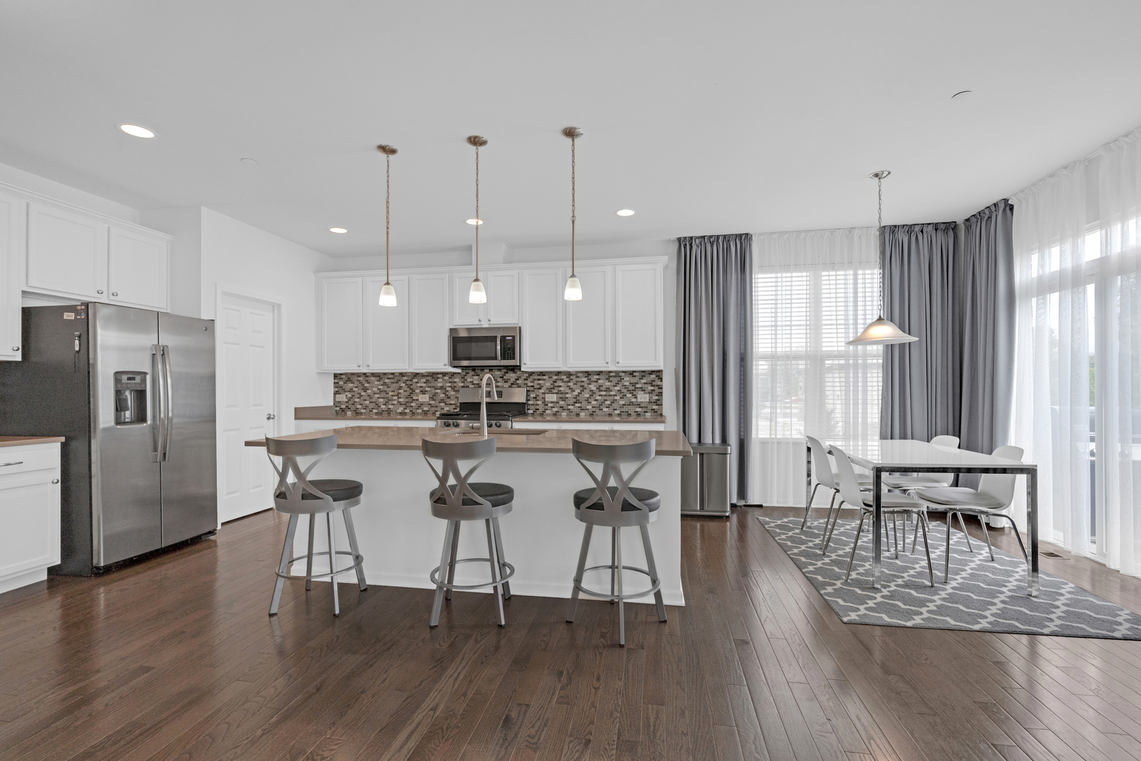 1134 East Bauer Road Naperville IL 60563