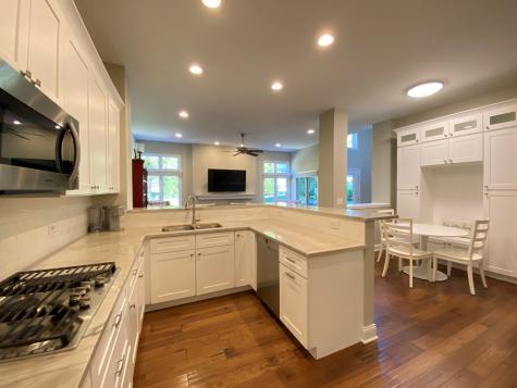 2428 Ridgewood Court Aurora IL 60502