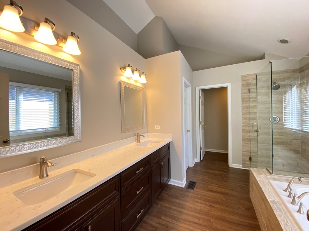 2428 Ridgewood Court Aurora IL 60502