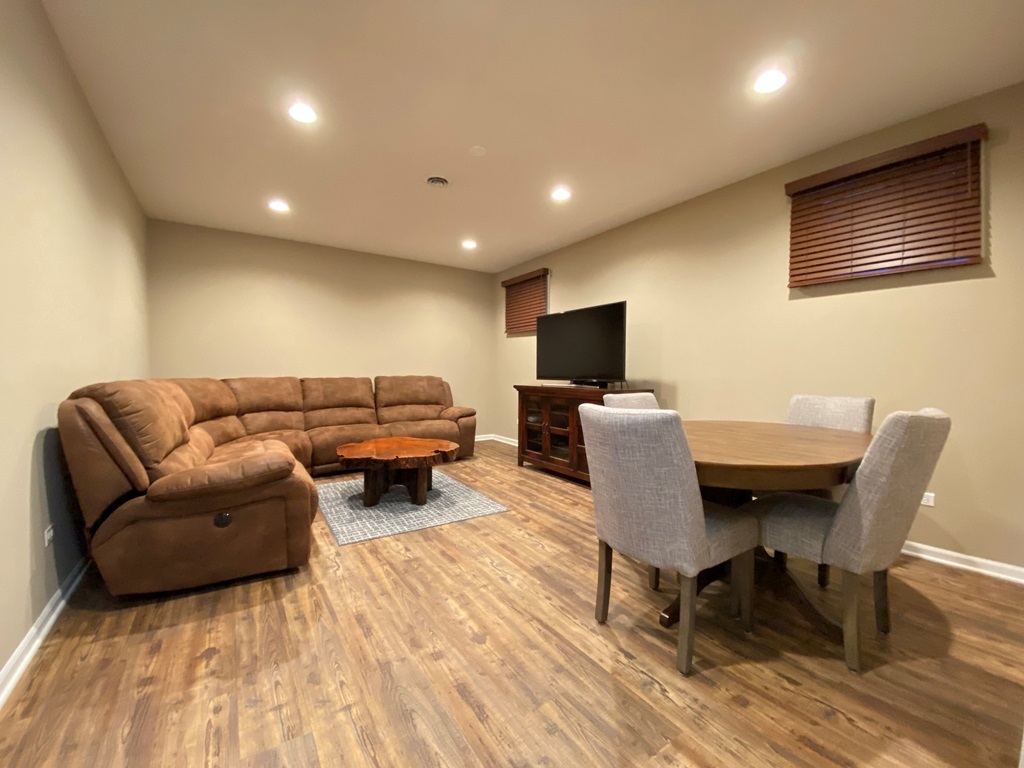 2428 Ridgewood Court Aurora IL 60502