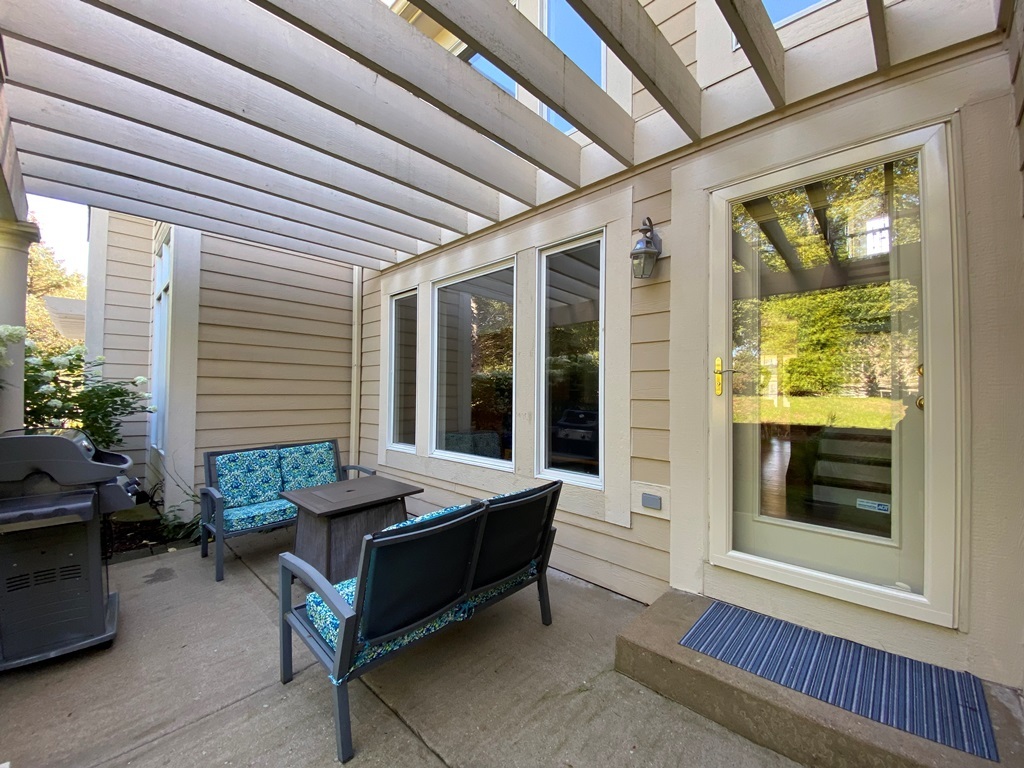 2428 Ridgewood Court Aurora IL 60502