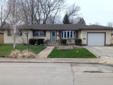 209 Hickory Lane Momence IL 60954
