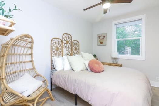 342 Seminole Lane Carol Stream IL 60188