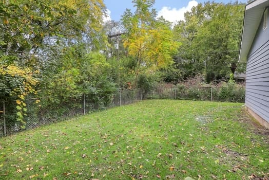 342 Seminole Lane Carol Stream IL 60188