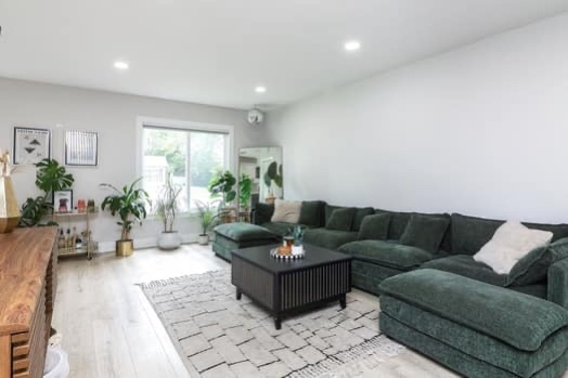 342 Seminole Lane Carol Stream IL 60188