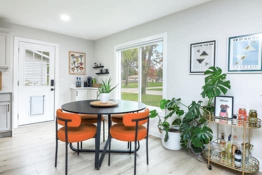 342 Seminole Lane Carol Stream IL 60188