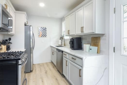 342 Seminole Lane Carol Stream IL 60188