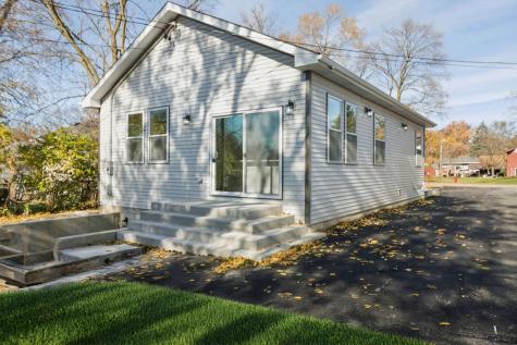 302 Hughes Avenue Lockport IL 60441