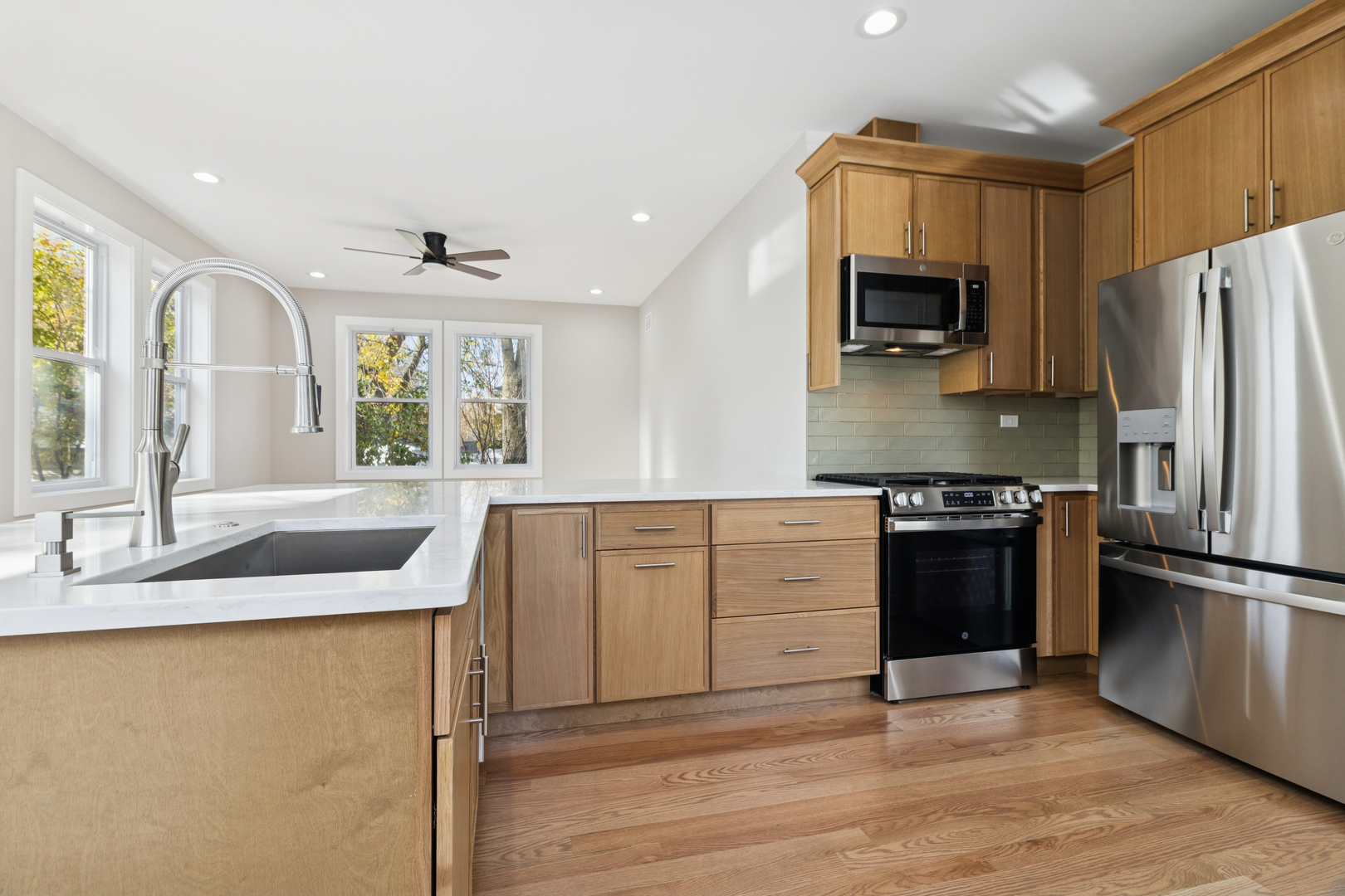 302 Hughes Avenue Lockport IL 60441