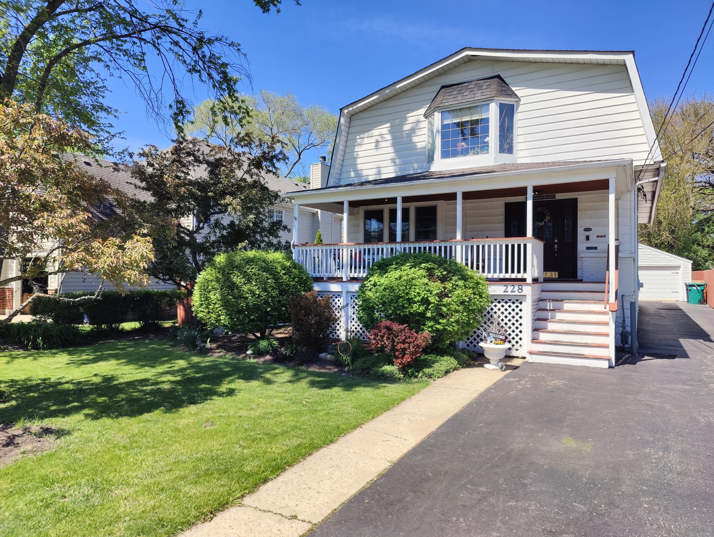 228 West Grove Street Lombard IL 60148