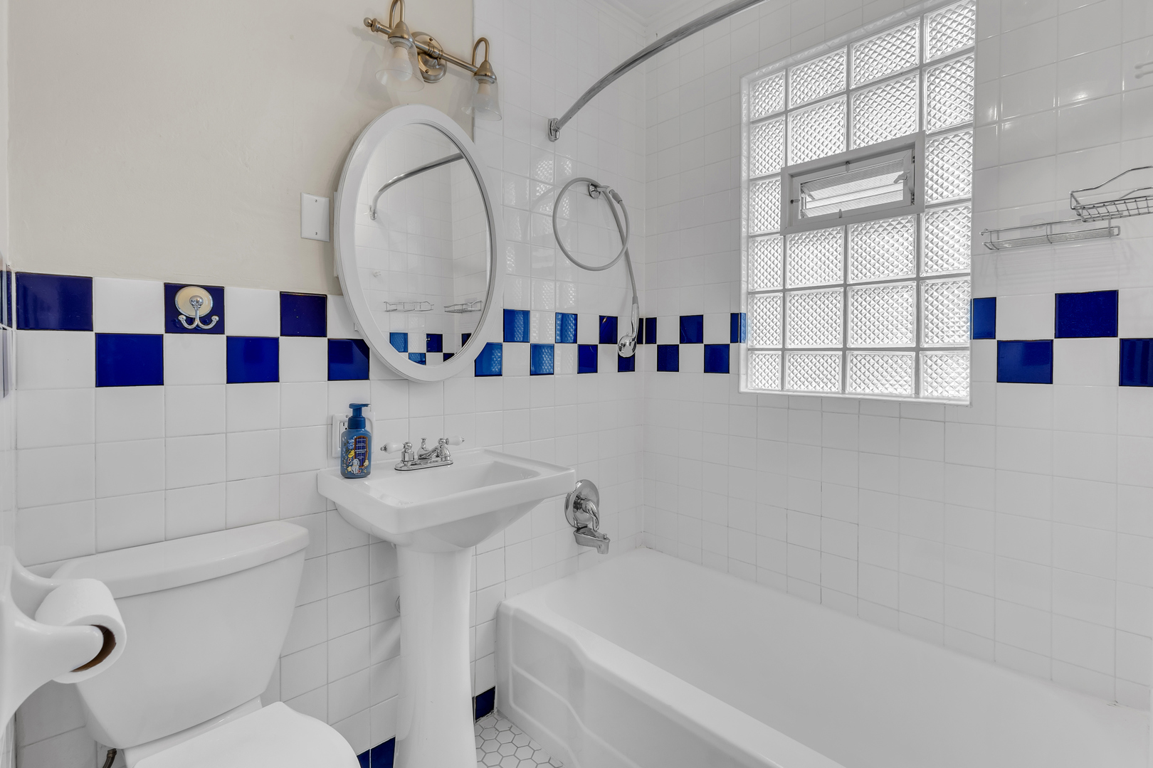228 West Grove Street Lombard IL 60148